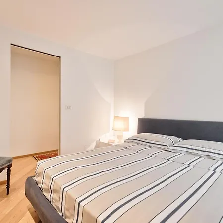 Piazza Savoia Stylish Flat * Turin
