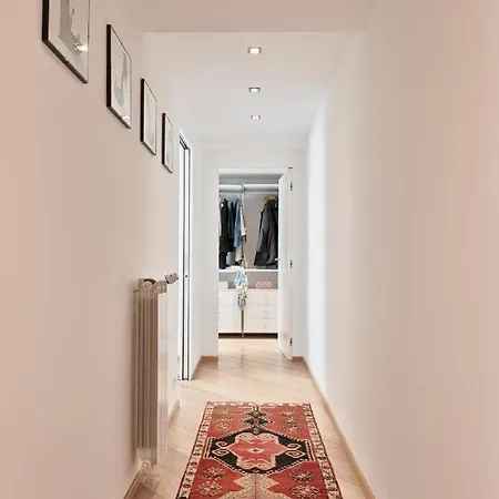 Piazza Savoia Stylish Flat 公寓