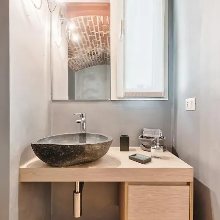 Piazza Savoia Stylish Flat 公寓